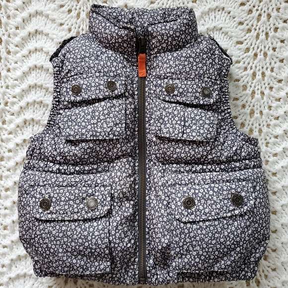 Gap Kids Floral Gray and White Puffer Vest Girls Size XS (4-5) - Picture 2 of 7